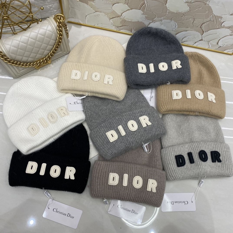 CHRISTIAN DIOR